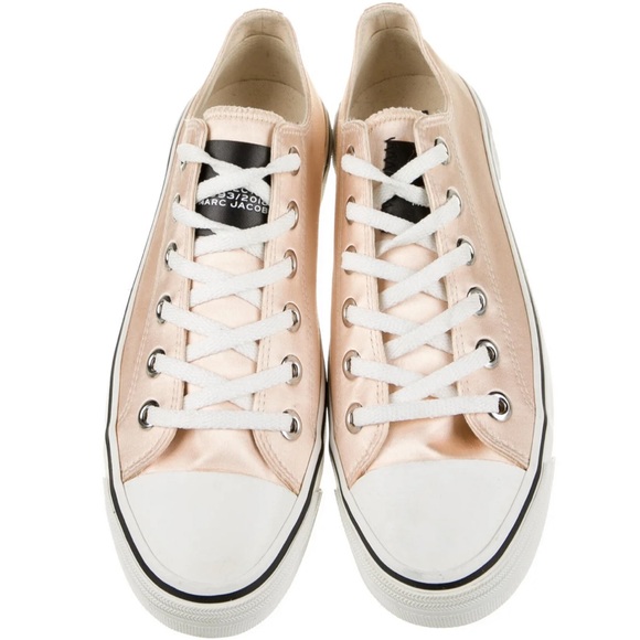 NIB Auth Marc Jacobs Low Top Sneaker - Picture 5 of 16